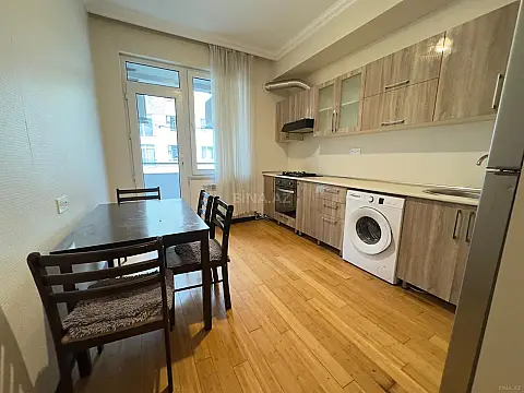 Satılır 2 otaqlı mənzil 80 m²