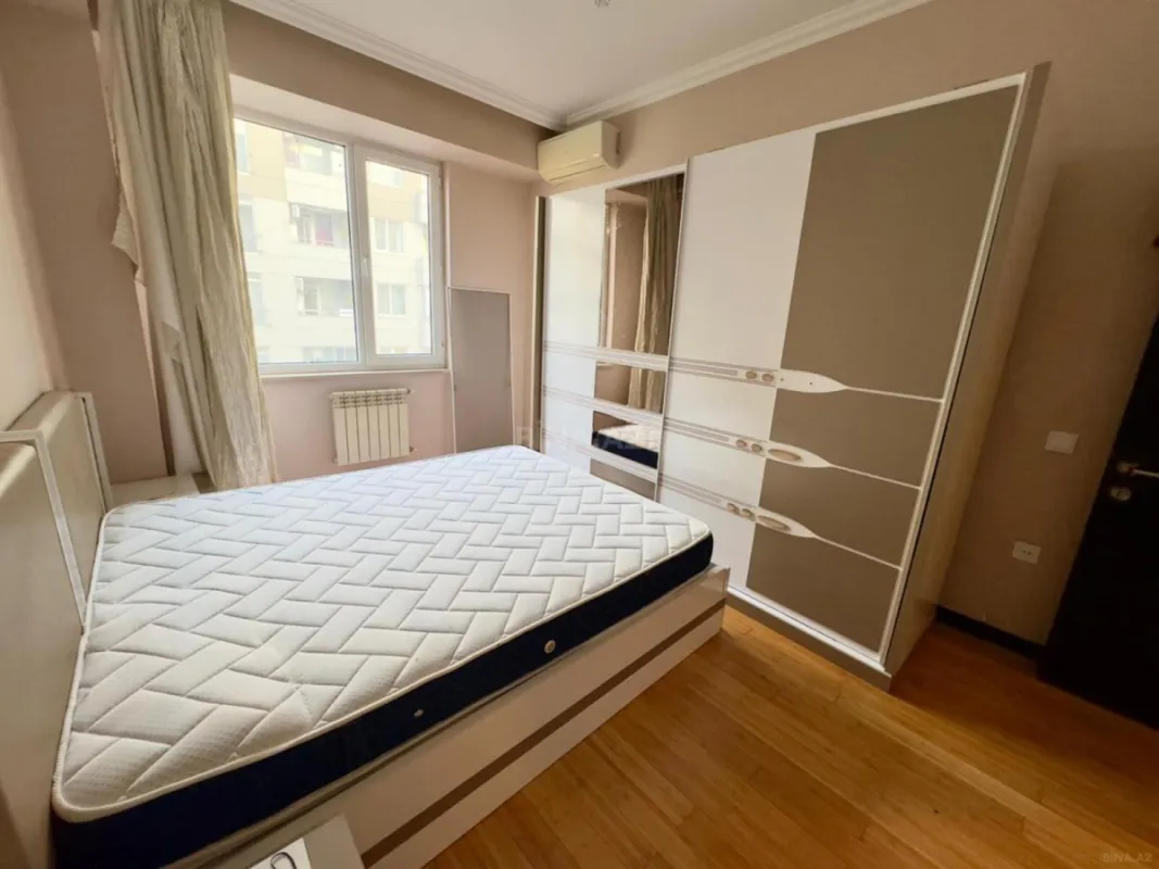 Satılır 2 otaqlı mənzil 80 m²