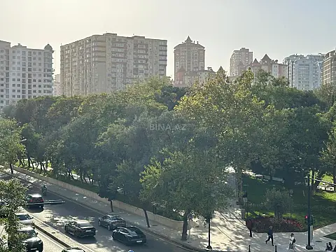 Satılır 3 otaqlı mənzil 136 m² — Bakı, Nərimanov 3 otaq 136.00 m²