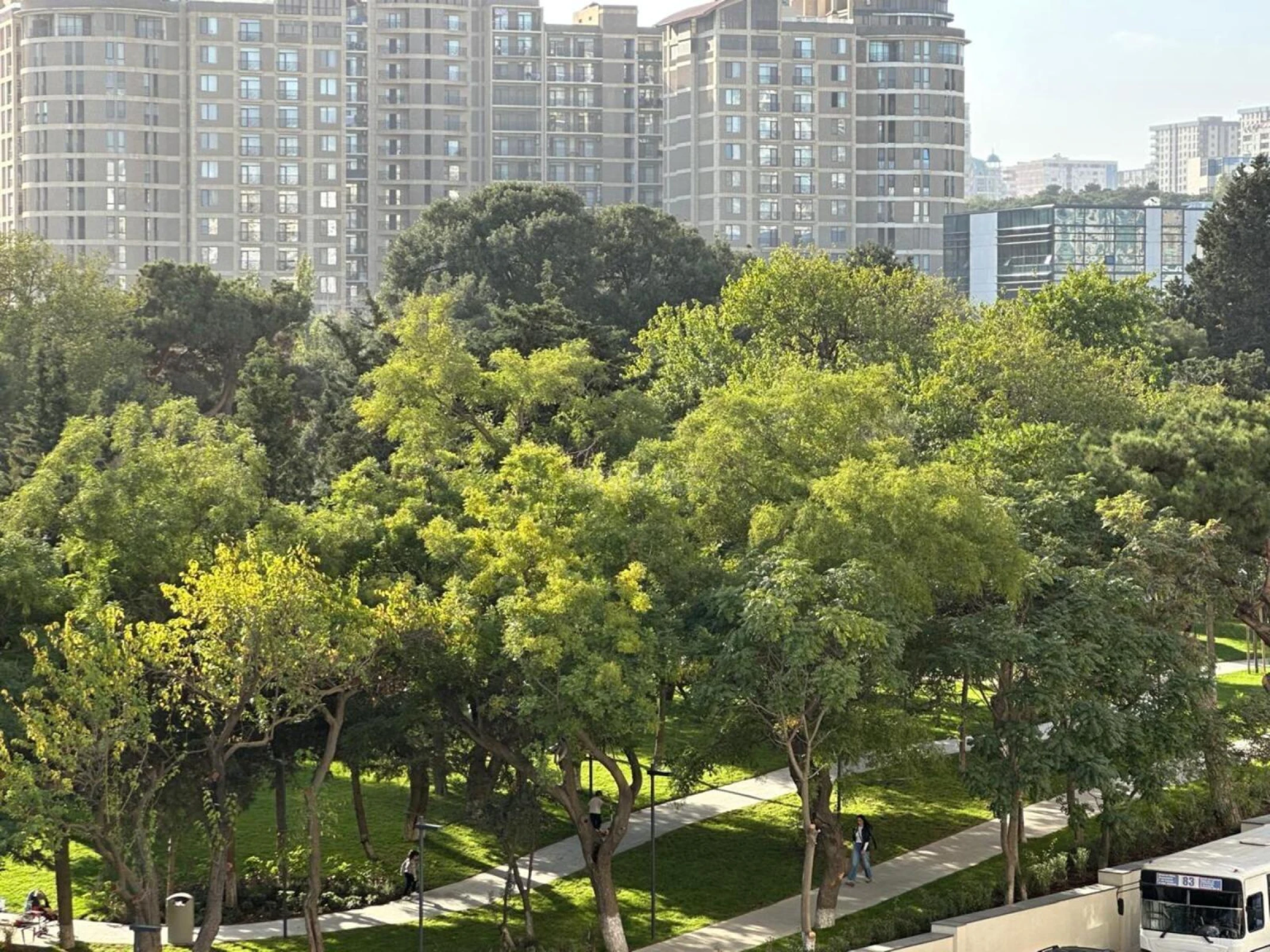 Satılır 3 otaqlı mənzil 136 m²