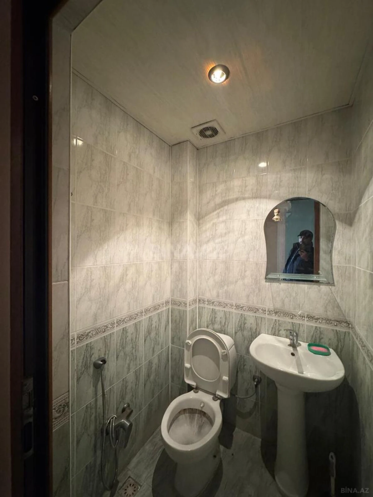 Kirayə verilir 3 otaqlı mənzil 135 m²