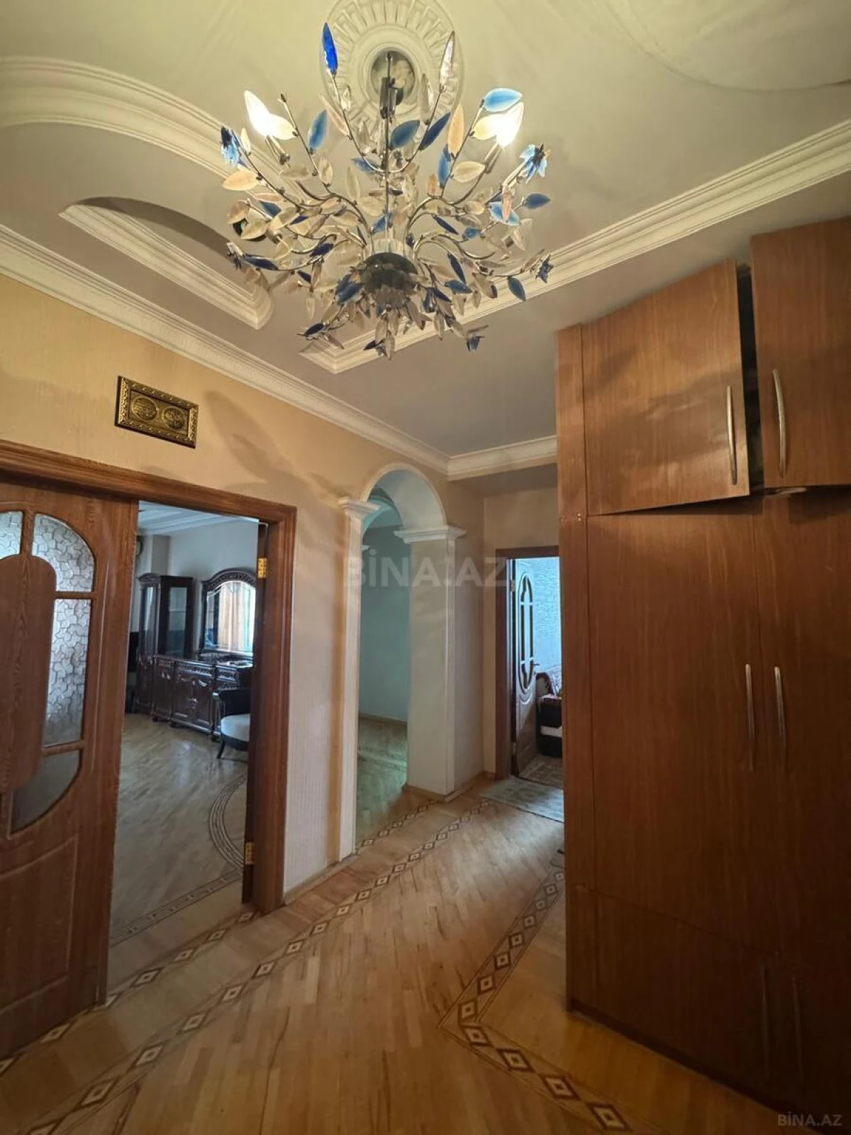 Kirayə verilir 3 otaqlı mənzil 135 m²