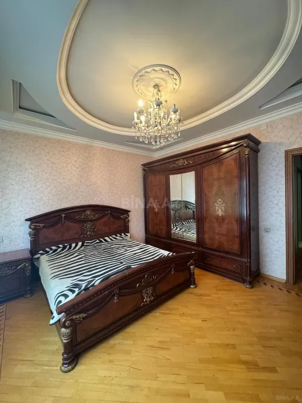 Kirayə verilir 3 otaqlı mənzil 135 m²