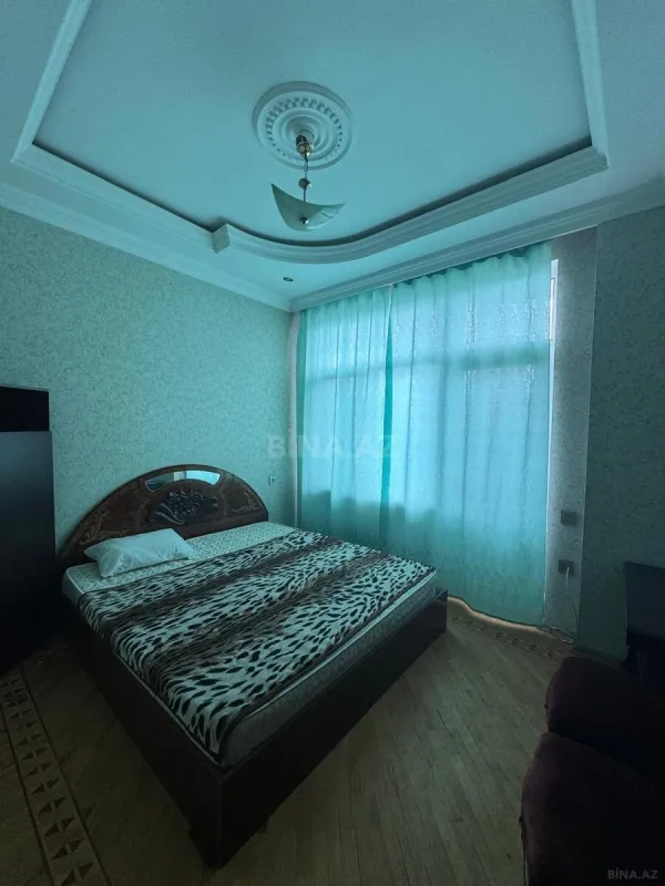 Kirayə verilir 3 otaqlı mənzil 135 m²