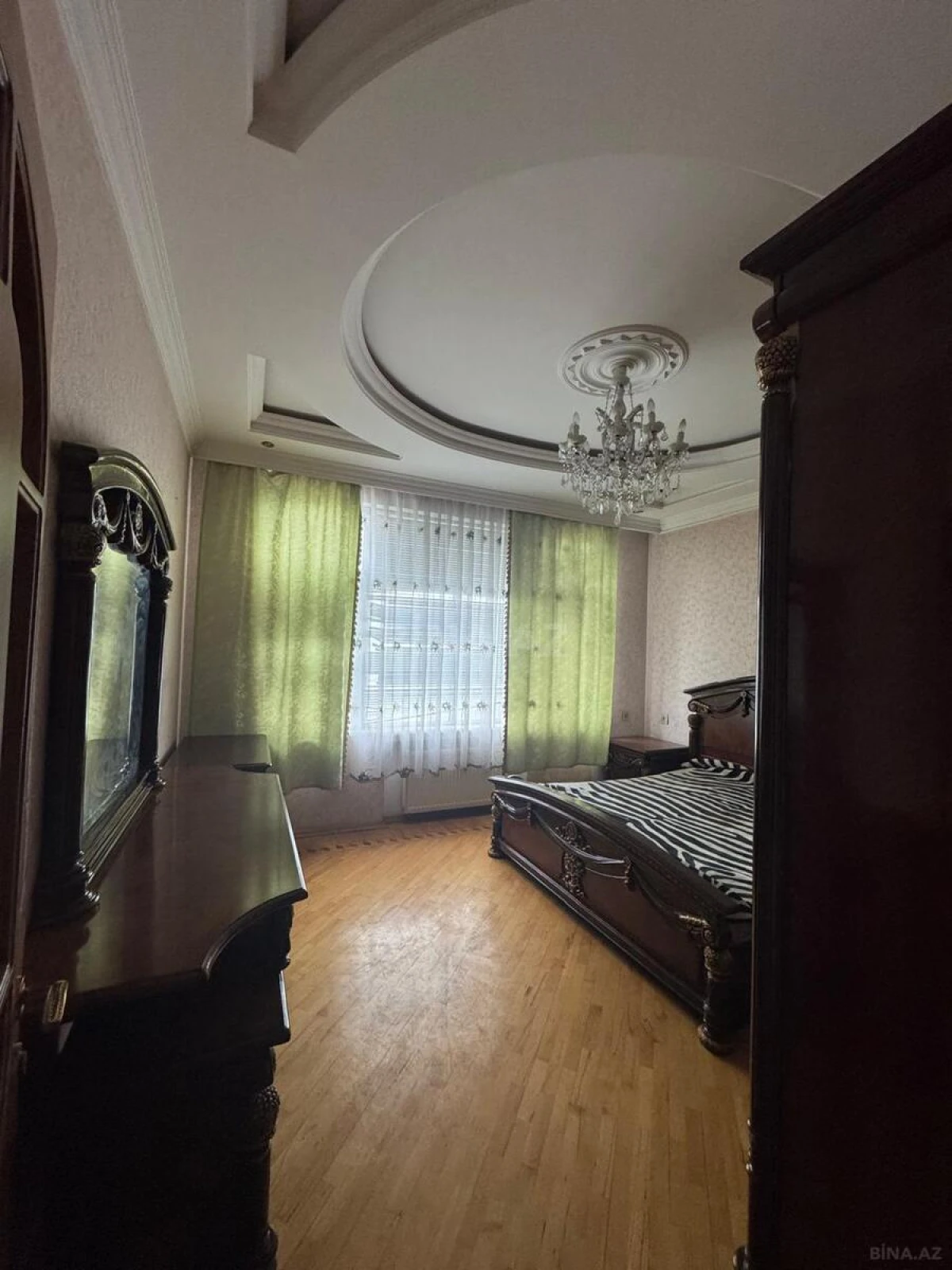 Kirayə verilir 3 otaqlı mənzil 135 m²