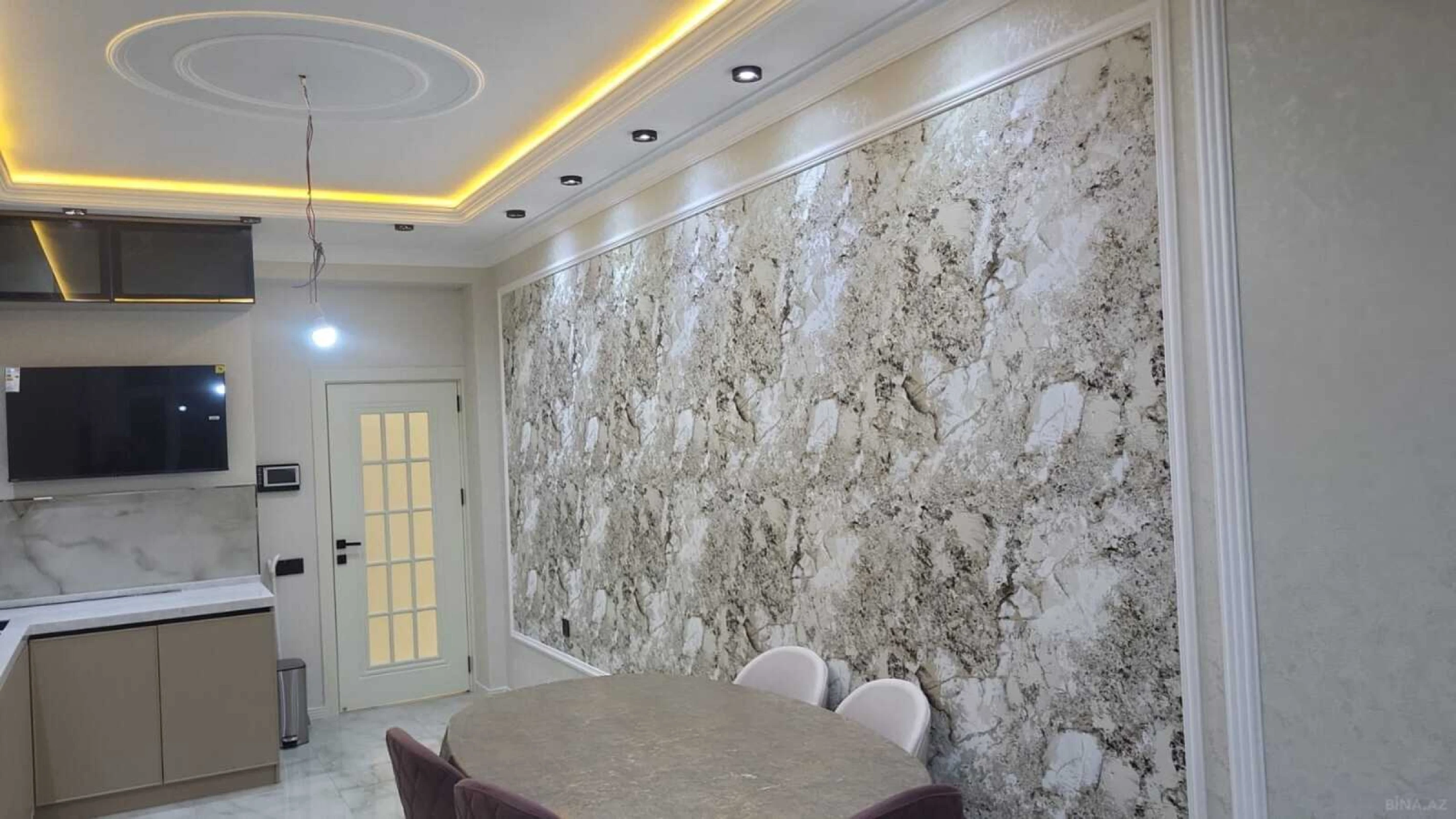 Satılır 3 otaqlı mənzil 150 m²