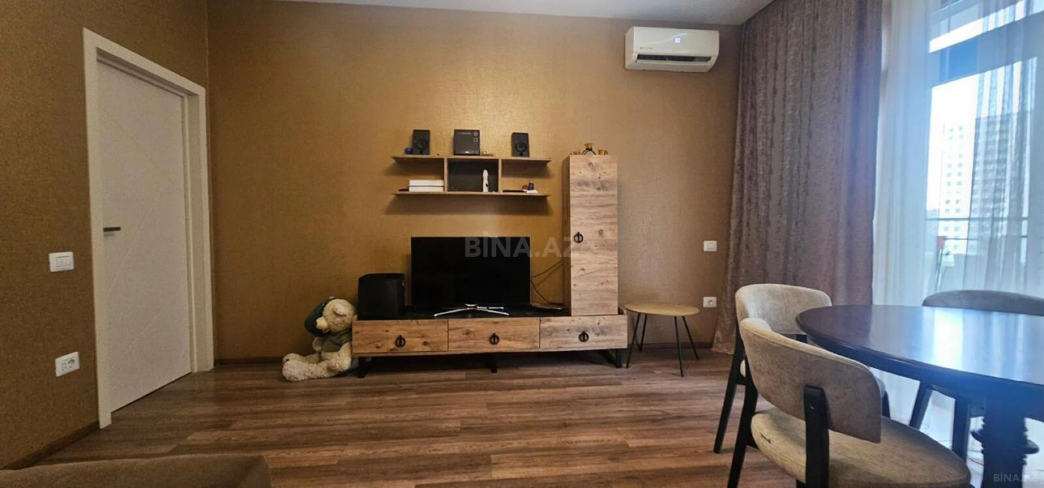 Satılır 2 otaqlı mənzil 65 m²