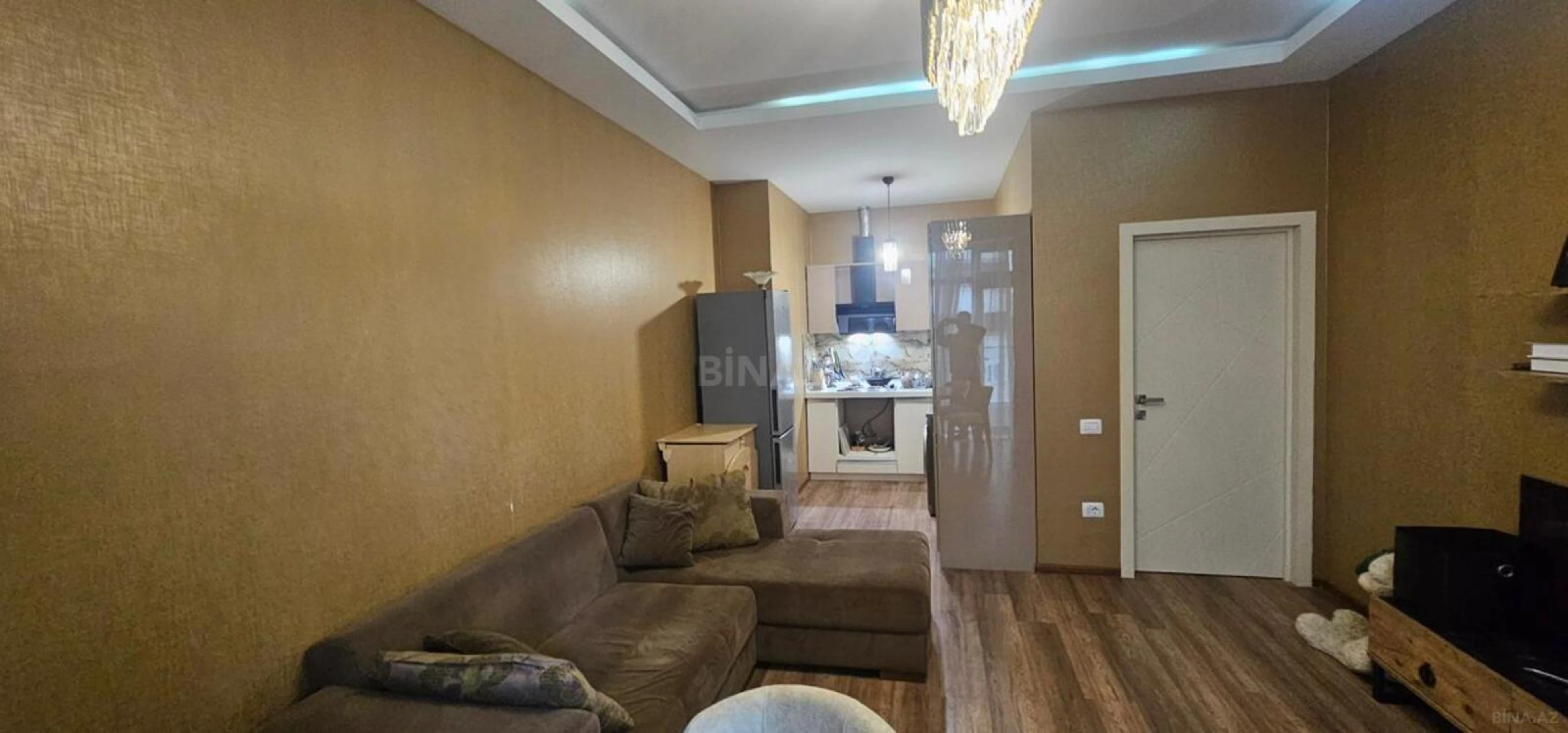 Satılır 2 otaqlı mənzil 65 m²