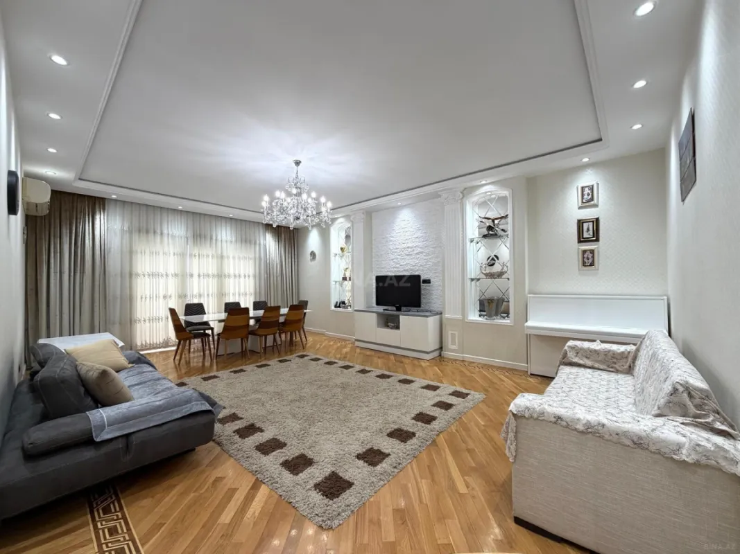 Kirayə verilir 3 otaqlı mənzil 137 m²