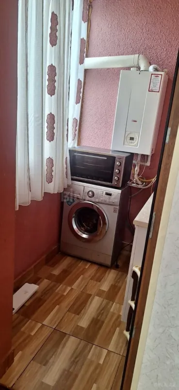 Satılır 2 otaqlı mənzil 64 m²