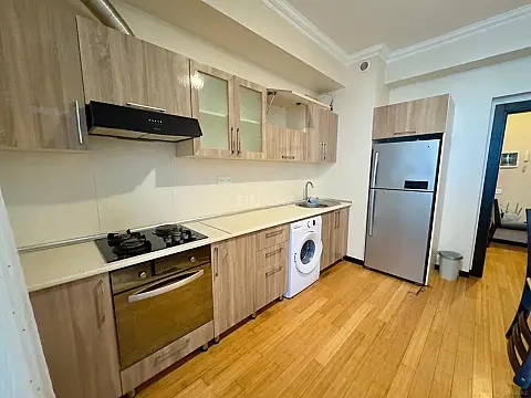Satılır 2 otaqlı mənzil 80 m²