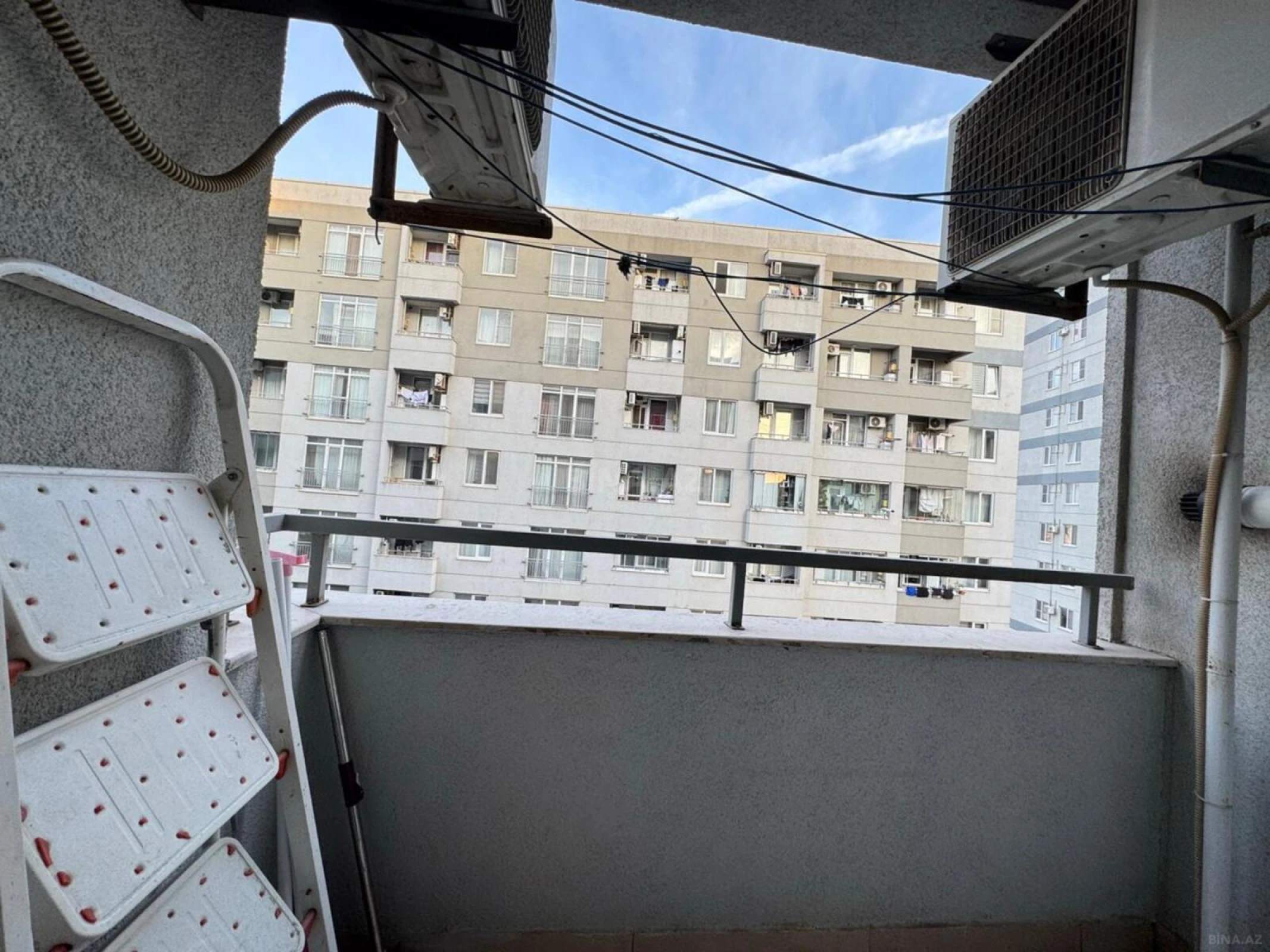 Satılır 2 otaqlı mənzil 80 m²