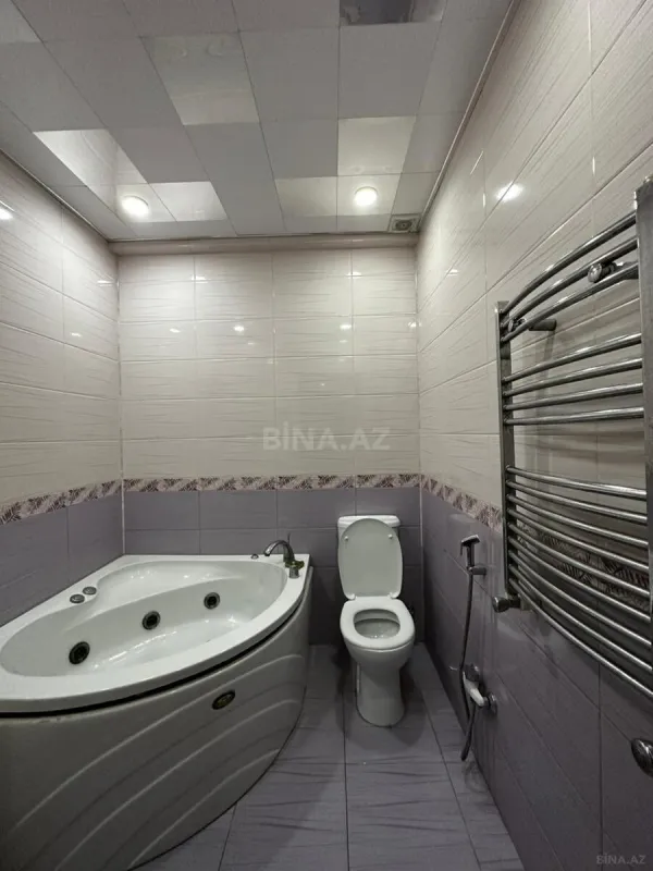 Satılır 3 otaqlı mənzil 157 m²