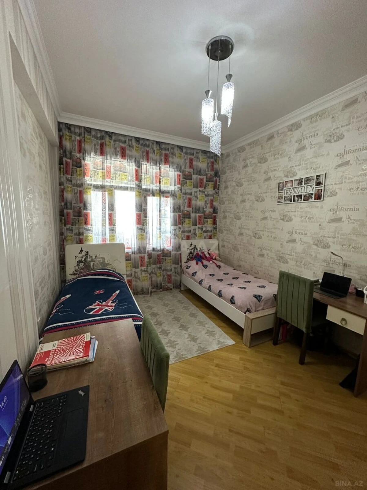 Satılır 4 otaqlı mənzil 130 m²