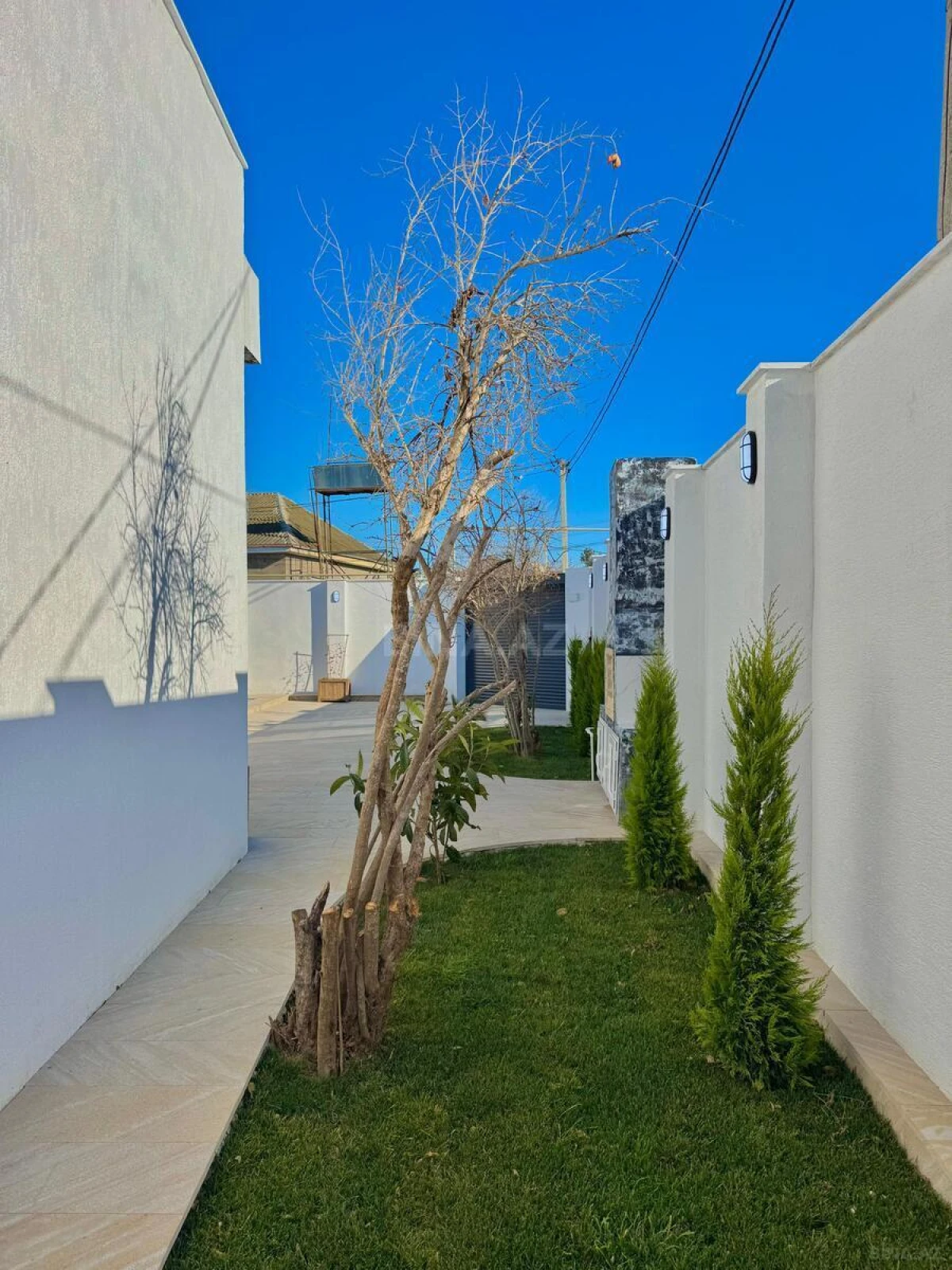 Satılır 4 otaqlı həyət evi 180 m²