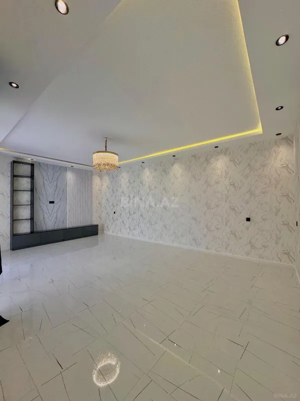 Satılır 4 otaqlı həyət evi 180 m²