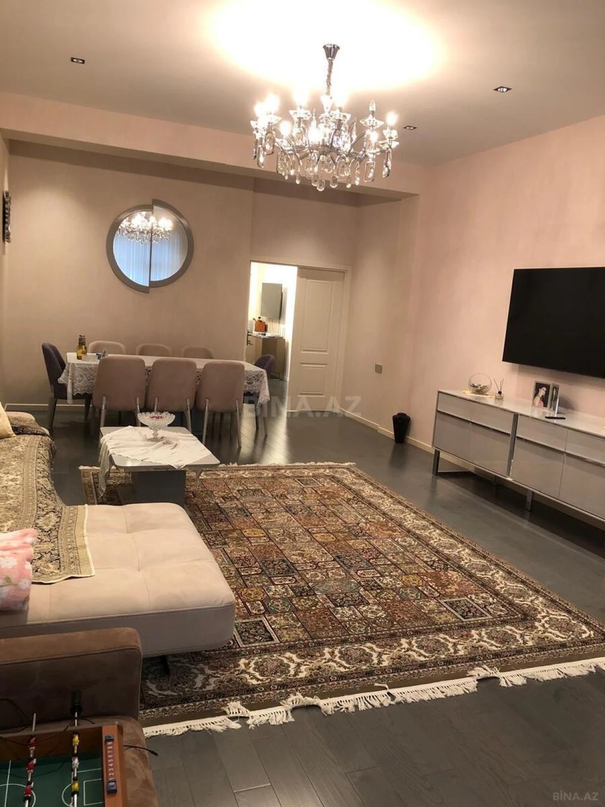 Satılır 4 otaqlı mənzil 202 m²