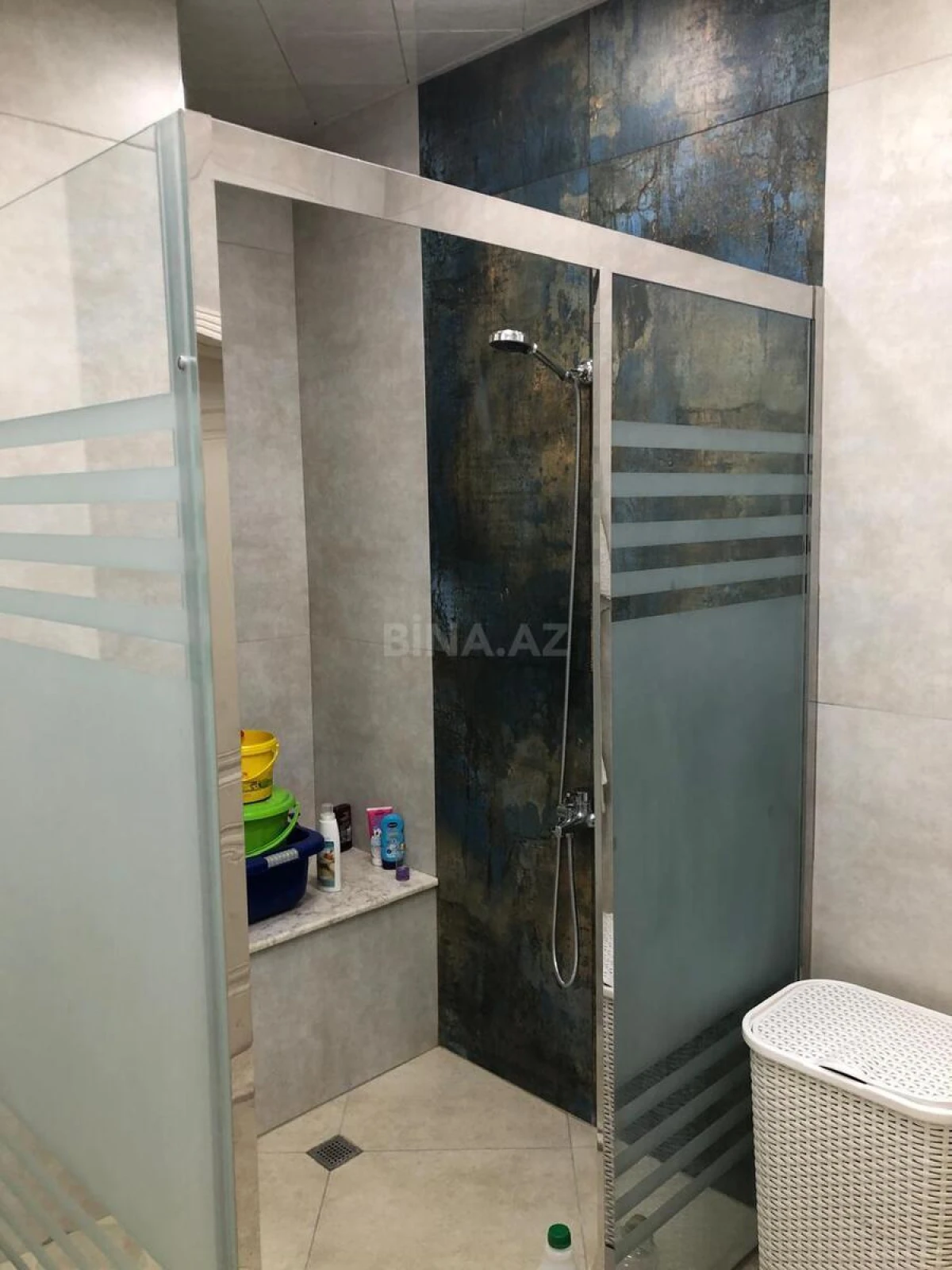 Satılır 4 otaqlı mənzil 202 m²