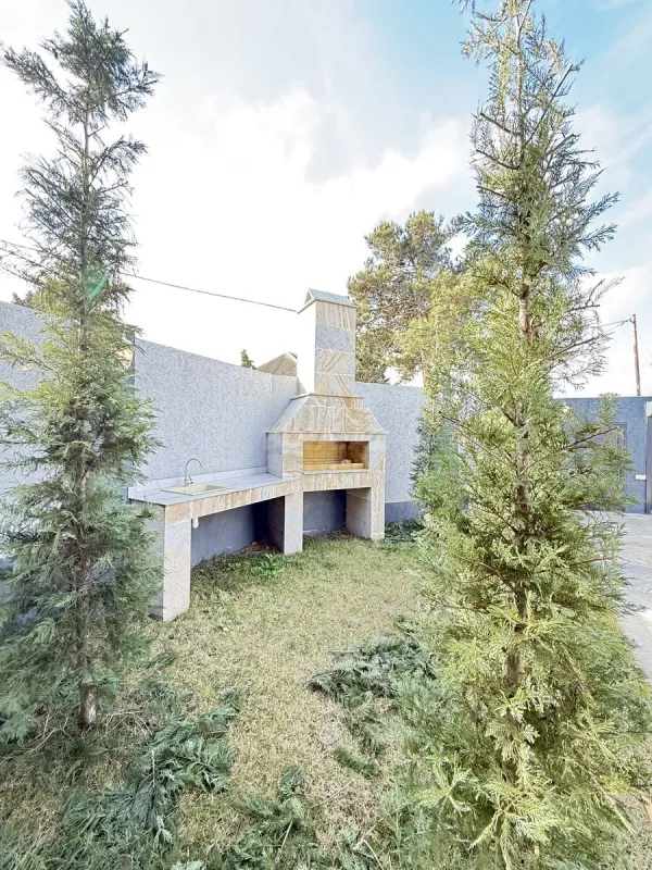 Satılır 4 otaqlı həyət evi 150 m²