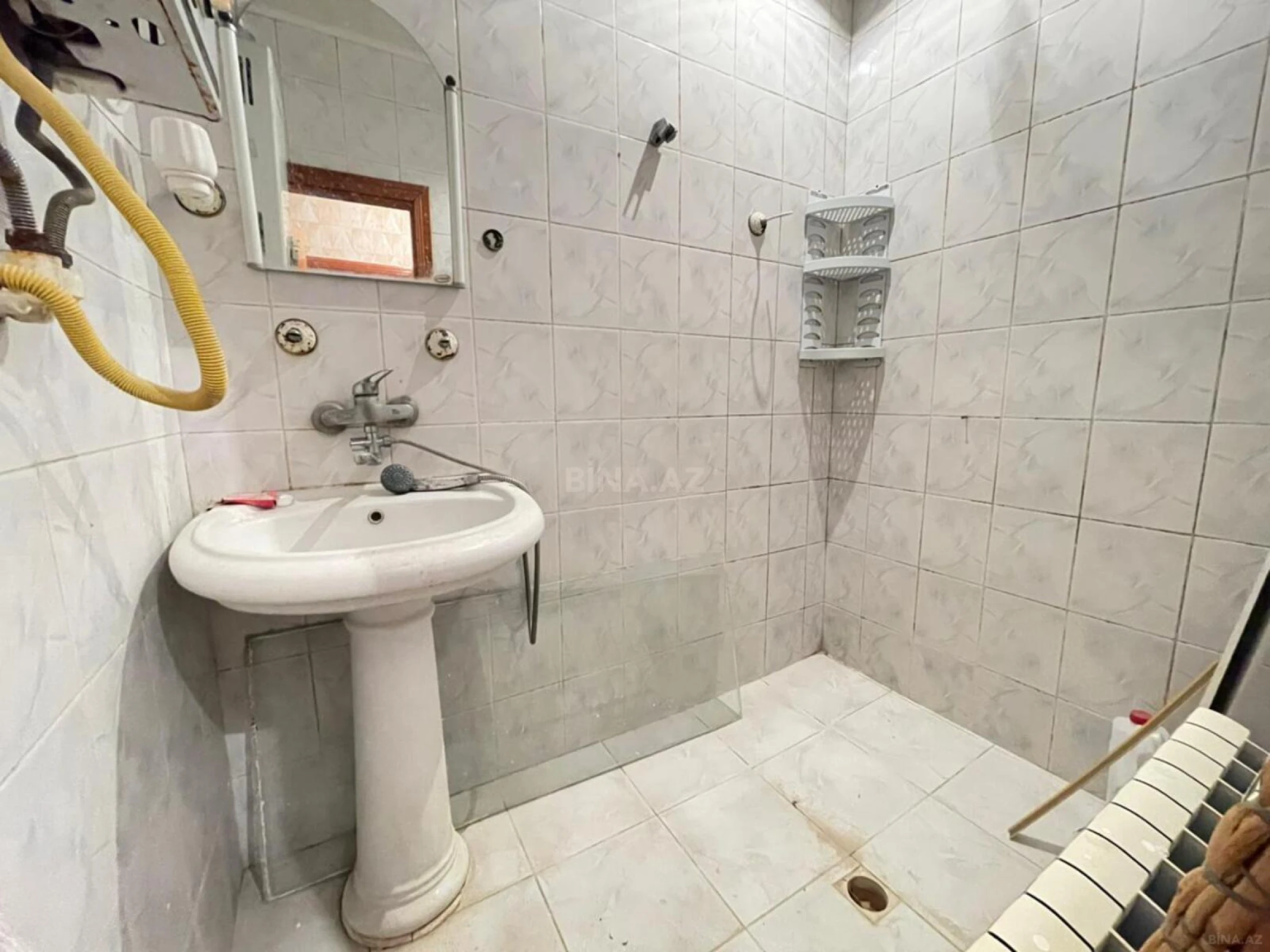 Satılır 3 otaqlı mənzil 65 m²