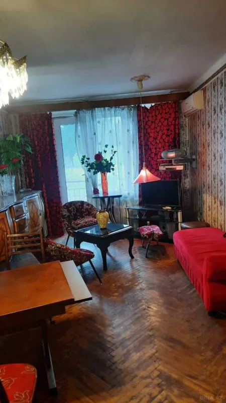 Satılır 2 otaqlı mənzil 60 m²