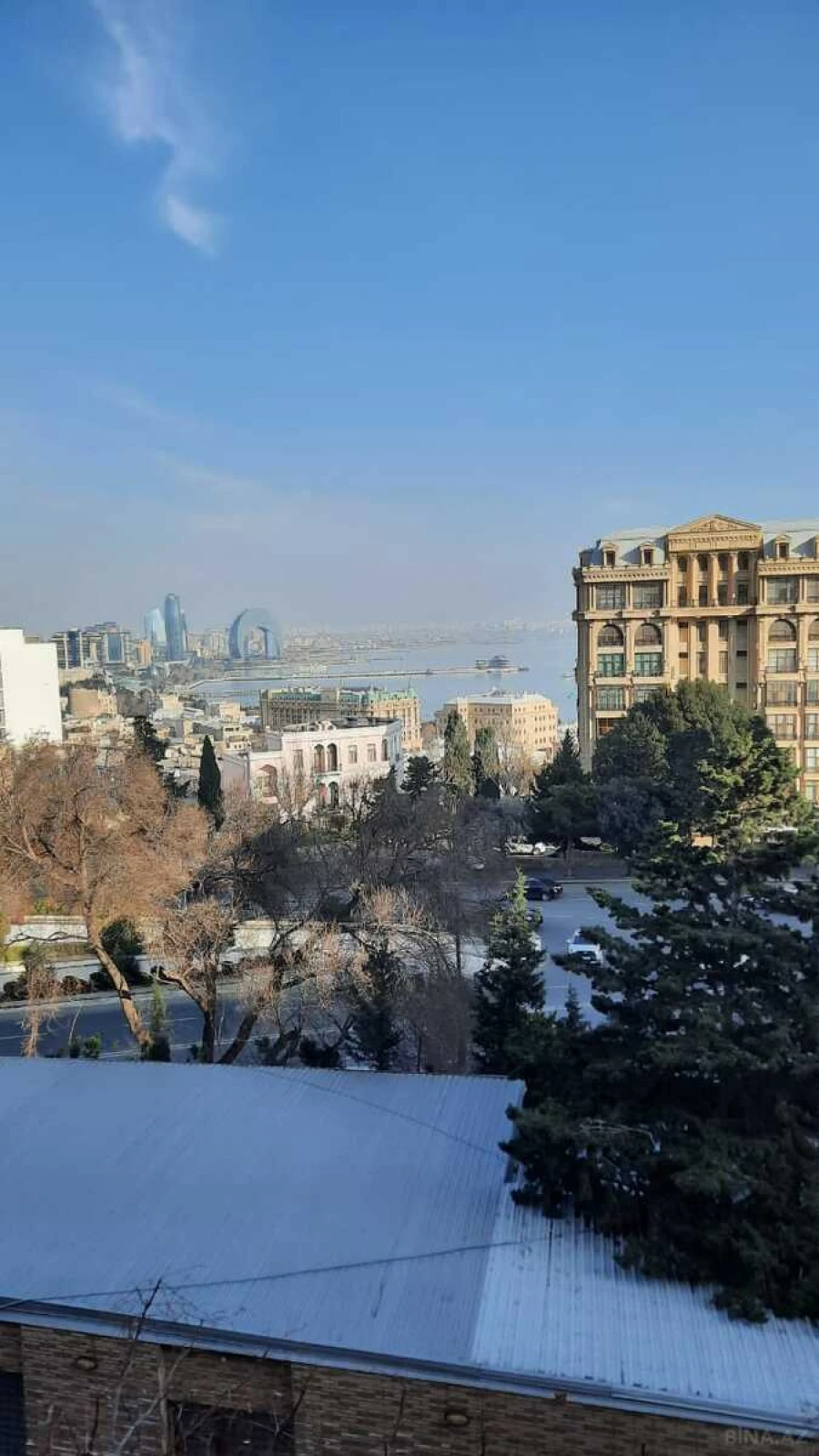 Satılır 2 otaqlı mənzil 60 m²