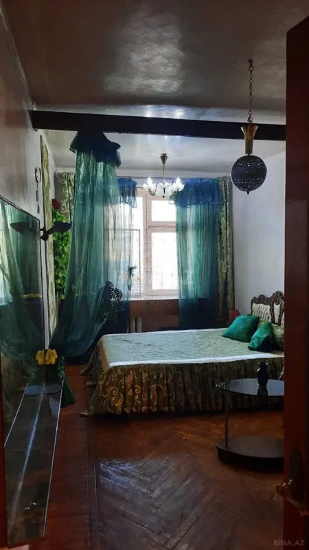 Satılır 2 otaqlı mənzil 60 m²