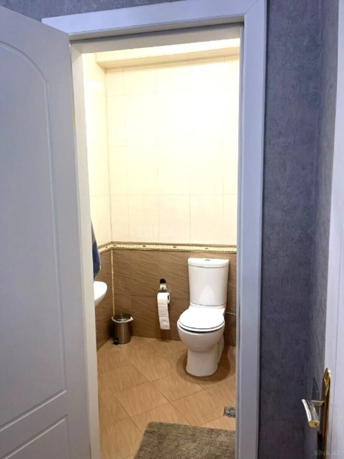 Satılır 3 otaqlı mənzil 155 m²