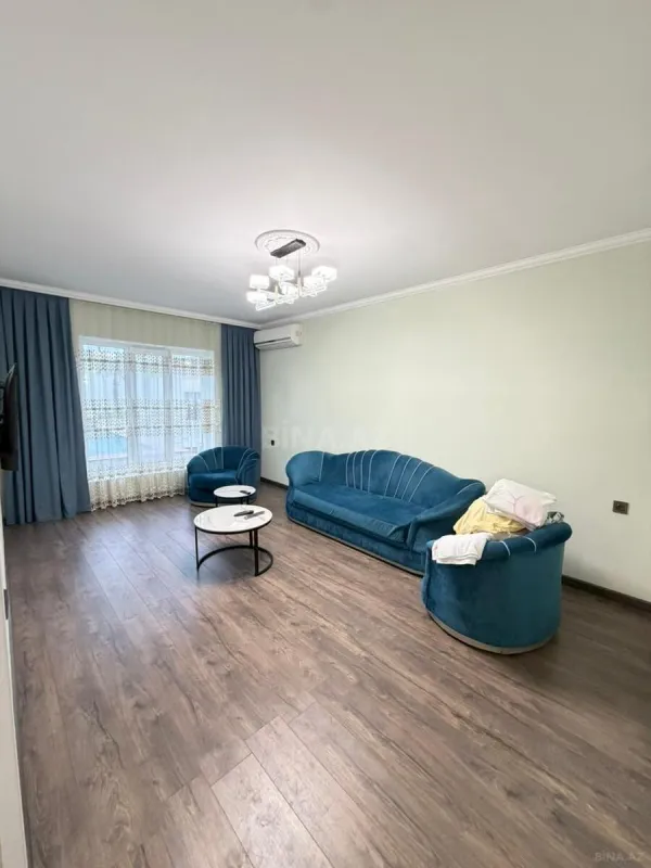 Satılır 7 otaqlı həyət evi 250 m²