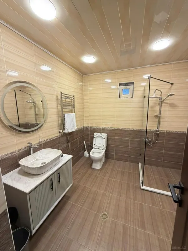 Satılır 7 otaqlı həyət evi 250 m²