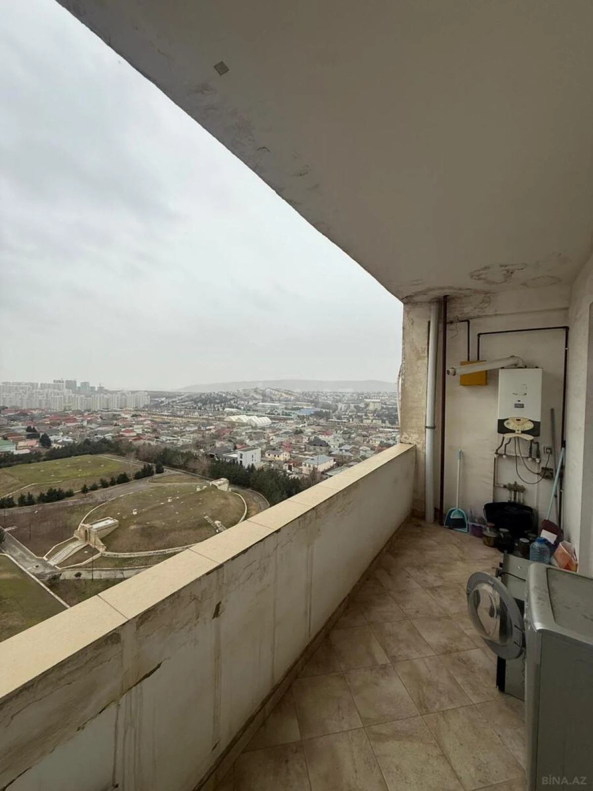 Satılır 2 otaqlı mənzil 87 m²
