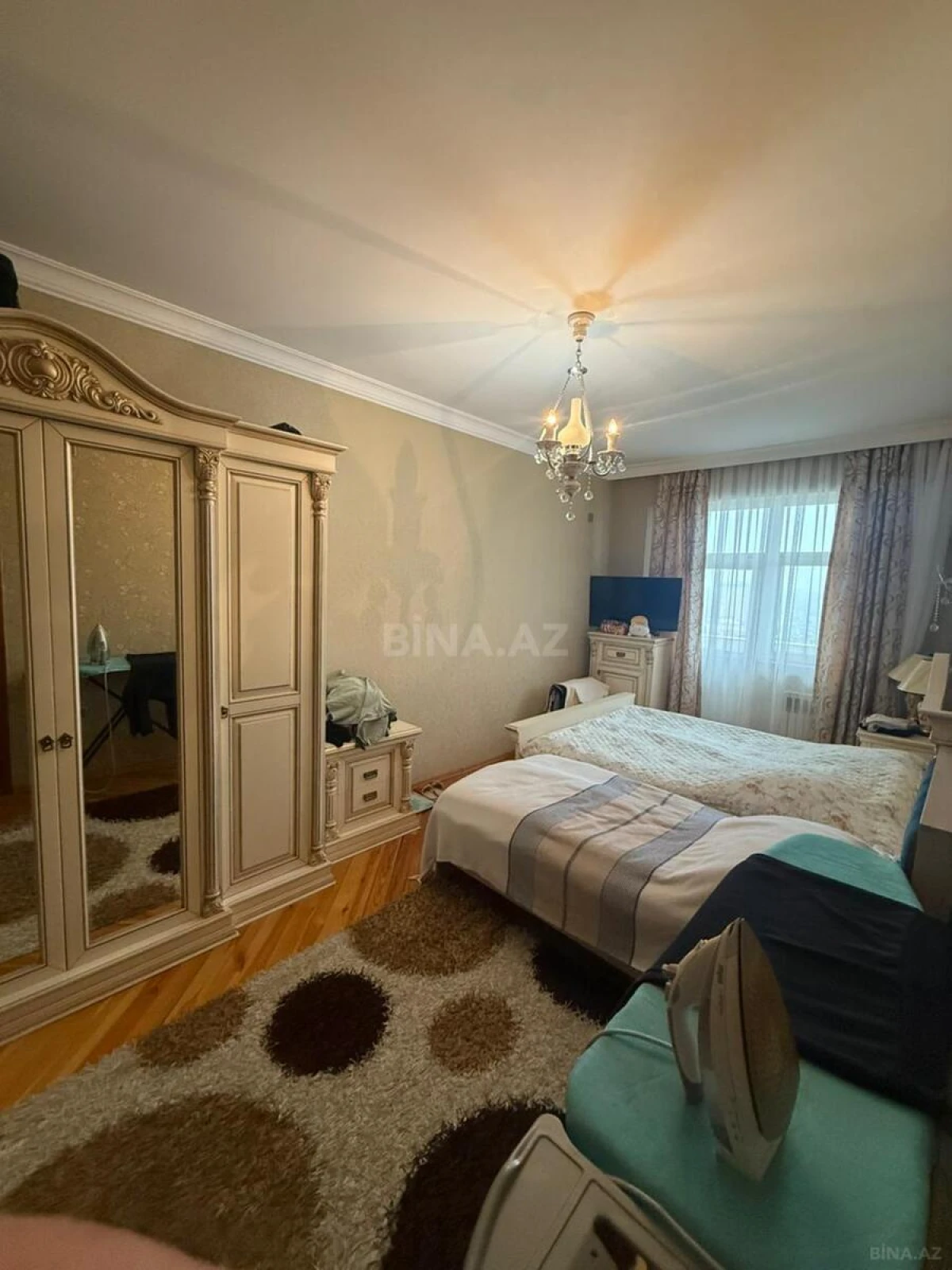 Satılır 2 otaqlı mənzil 87 m²