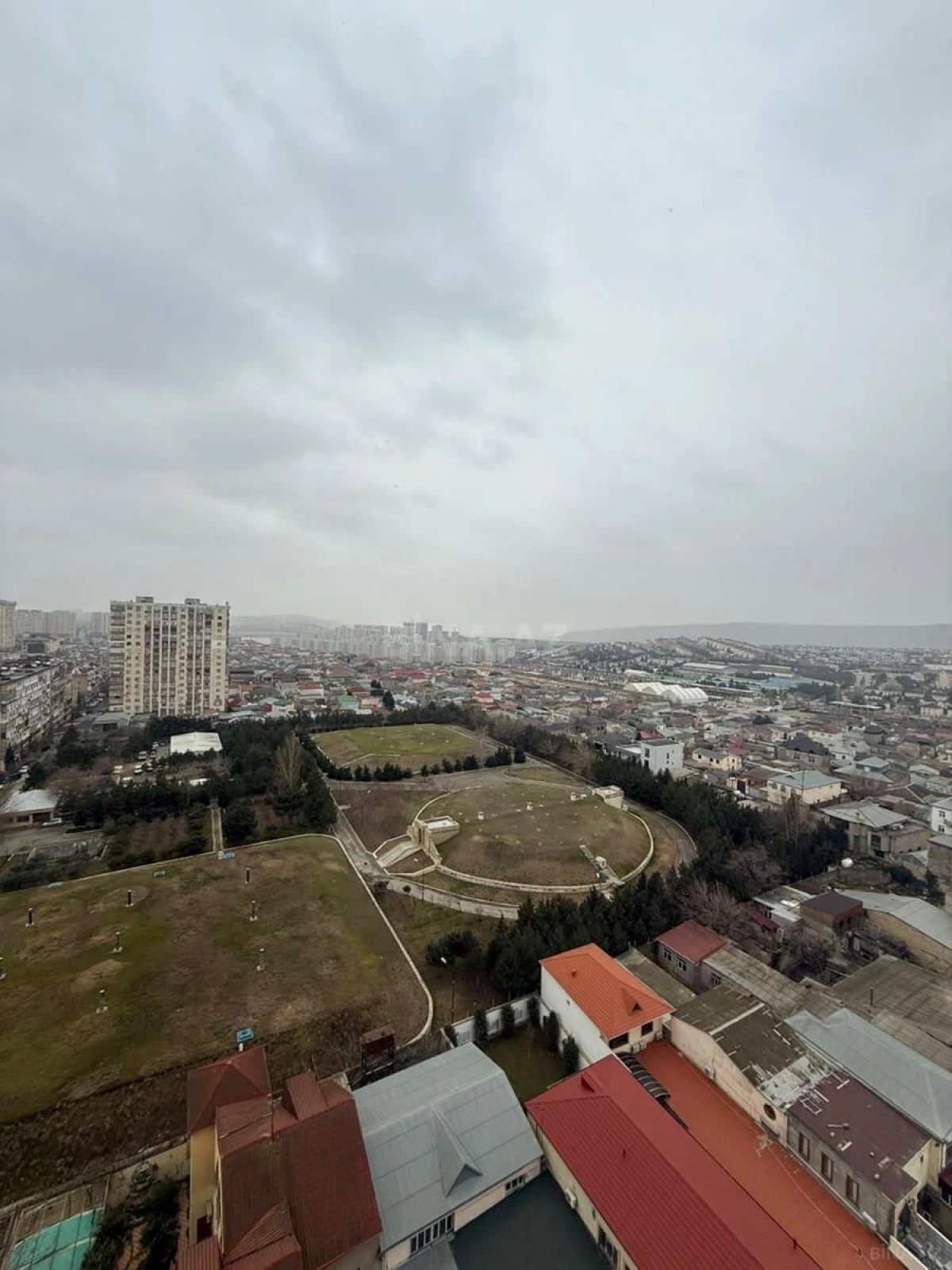 Satılır 2 otaqlı mənzil 87 m²