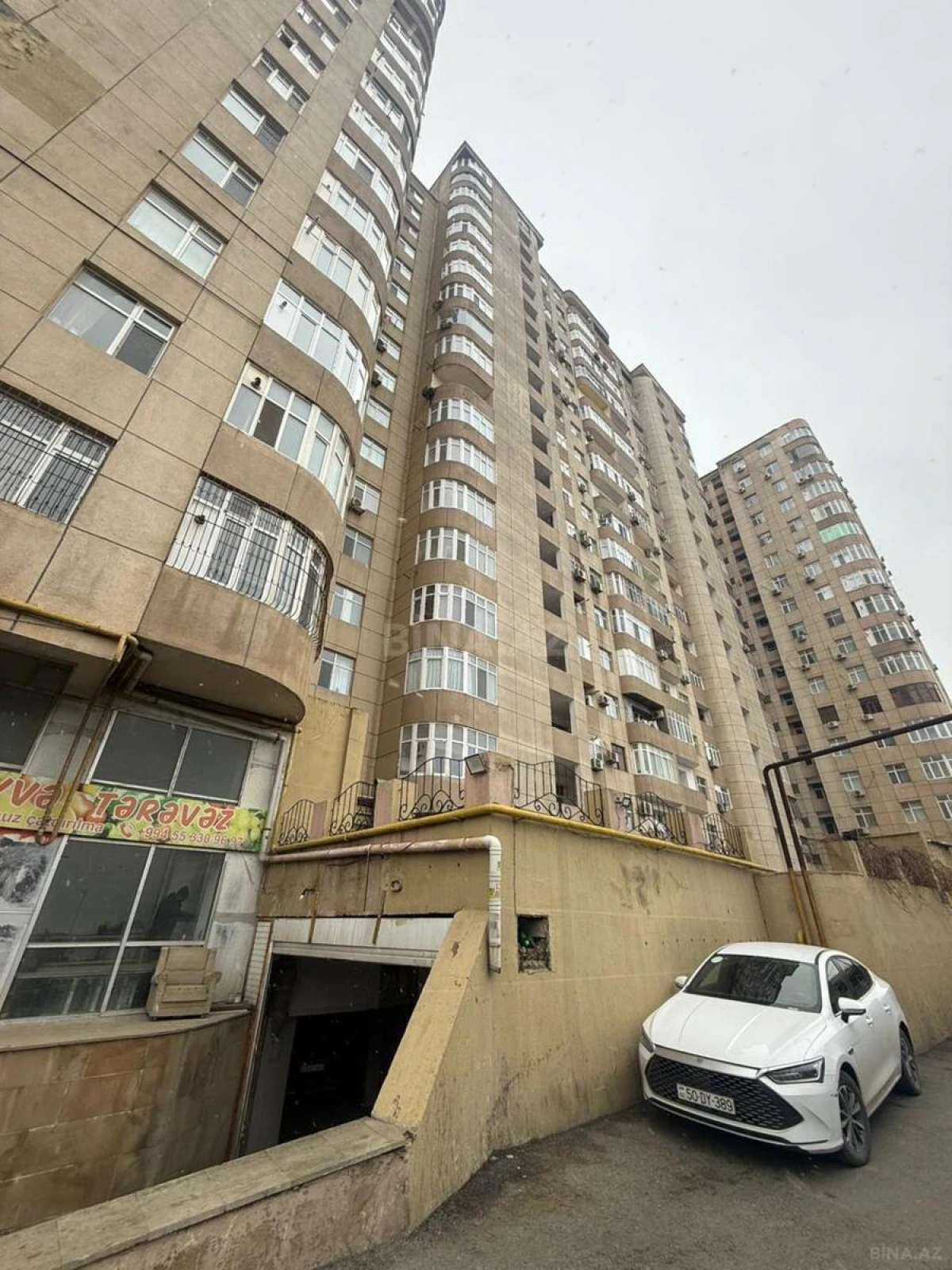 Satılır 2 otaqlı mənzil 87 m²