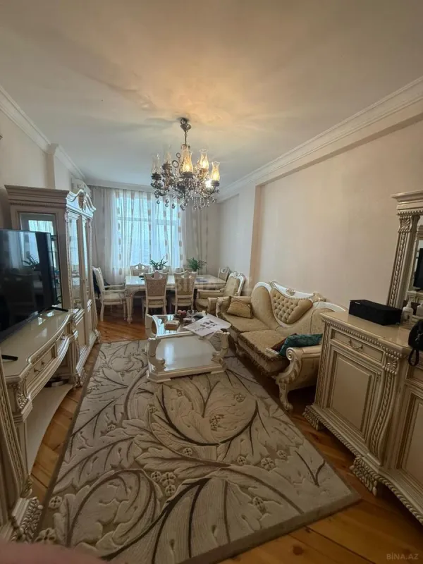 Satılır 2 otaqlı mənzil 87 m²