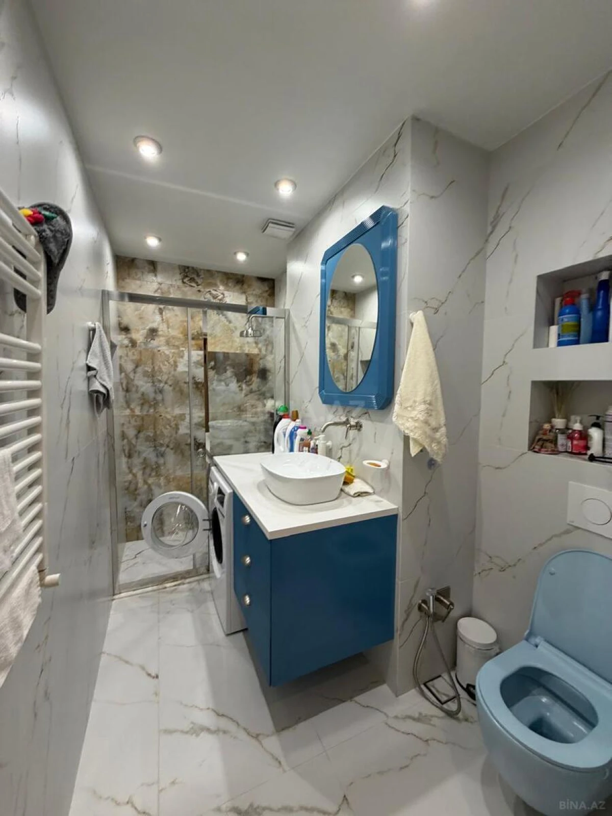 Satılır 5 otaqlı mənzil 321 m²