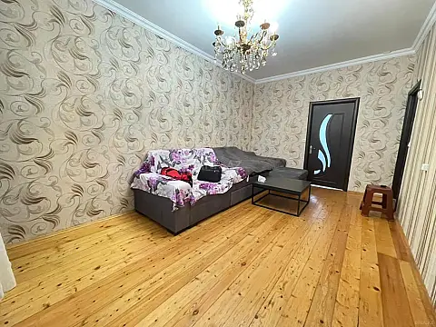 Satılır 3 otaqlı mənzil 42 m²