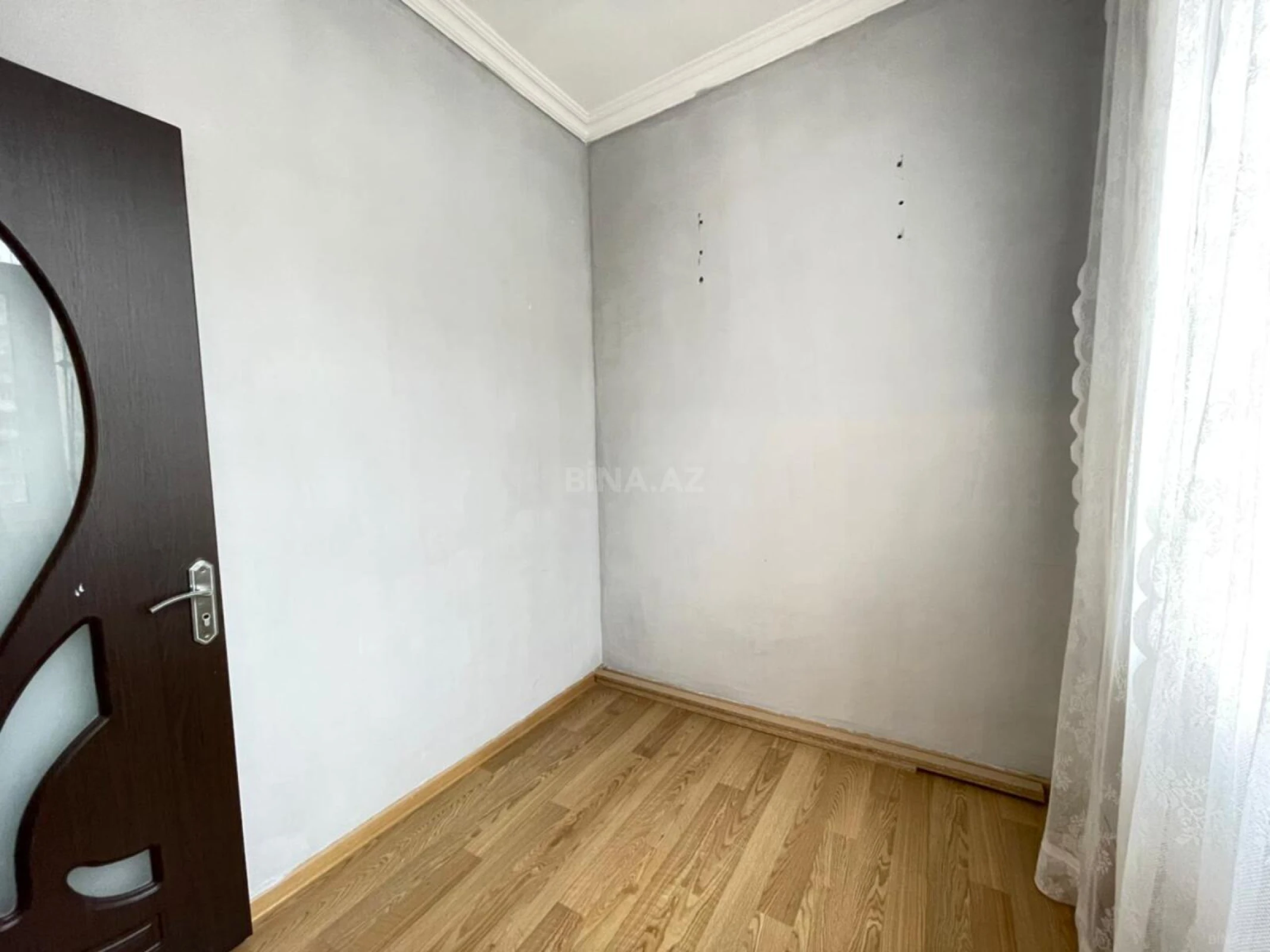 Satılır 3 otaqlı mənzil 42 m²