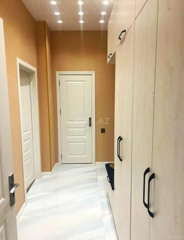 Satılır 2 otaqlı mənzil 65 m²