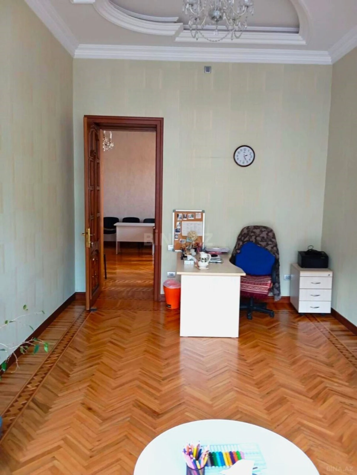 Kirayə verilir 6 otaqlı ofis 270 m²