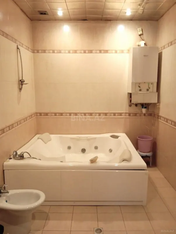 Kirayə verilir 6 otaqlı ofis 270 m²