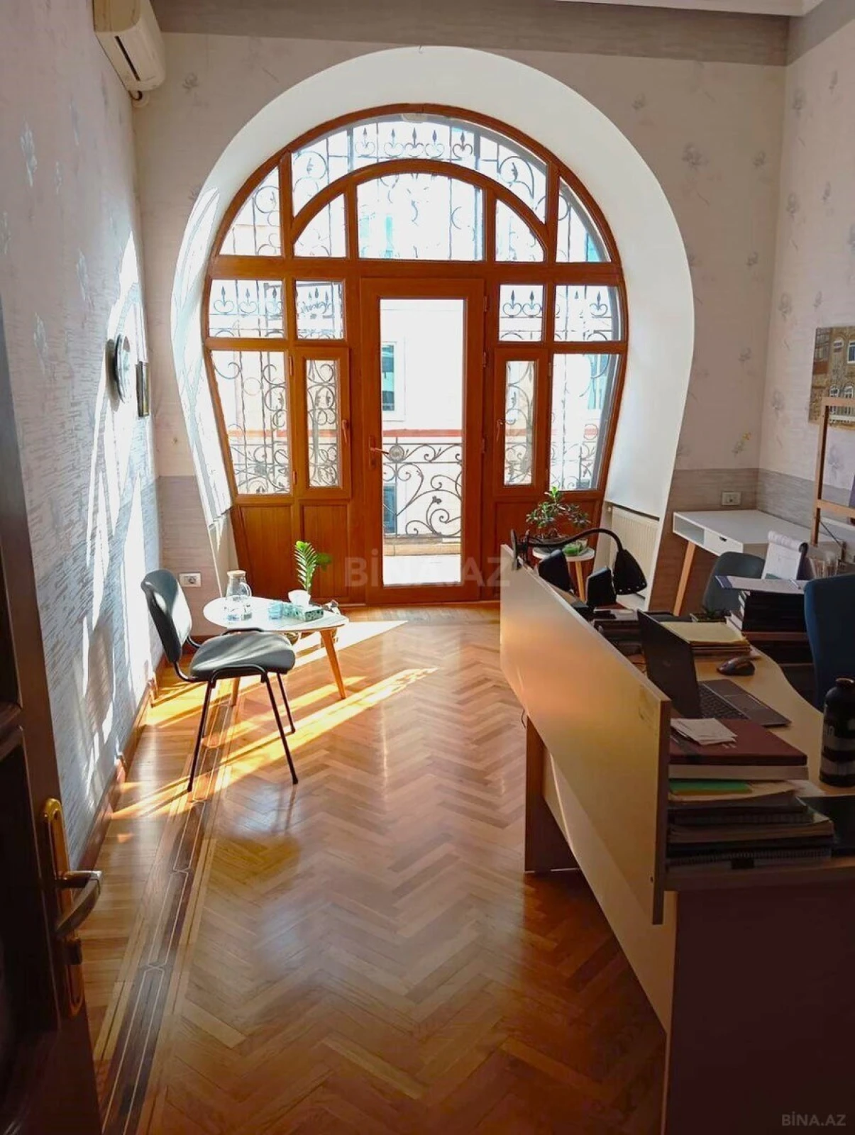 Kirayə verilir 6 otaqlı ofis 270 m²