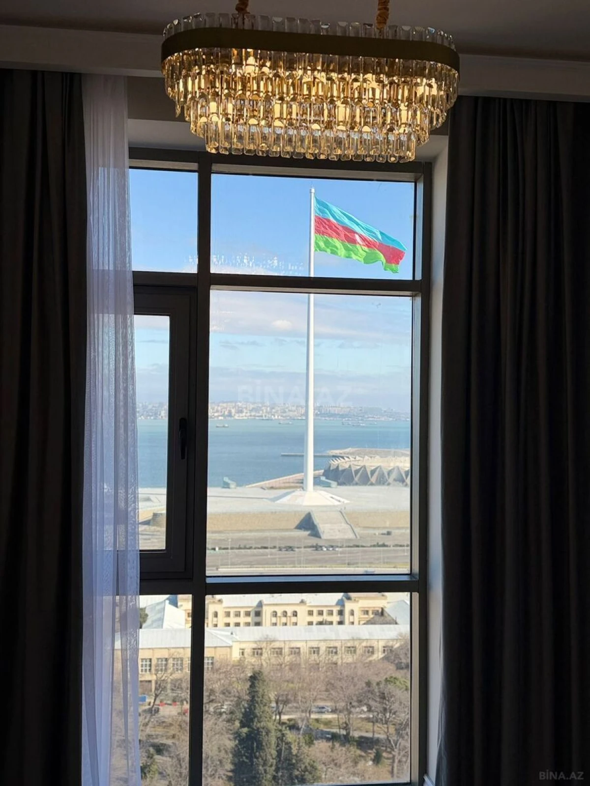 Satılır 2 otaqlı mənzil 77.2 m²