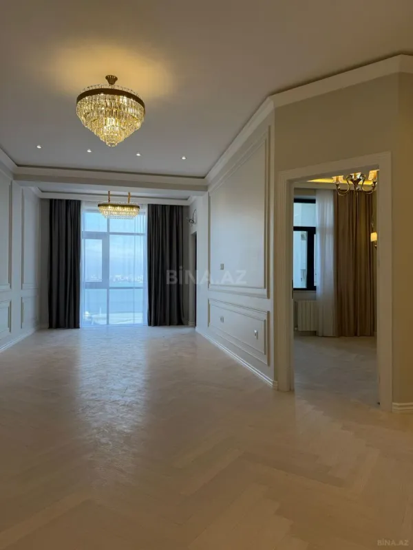 Satılır 2 otaqlı mənzil 77.2 m²