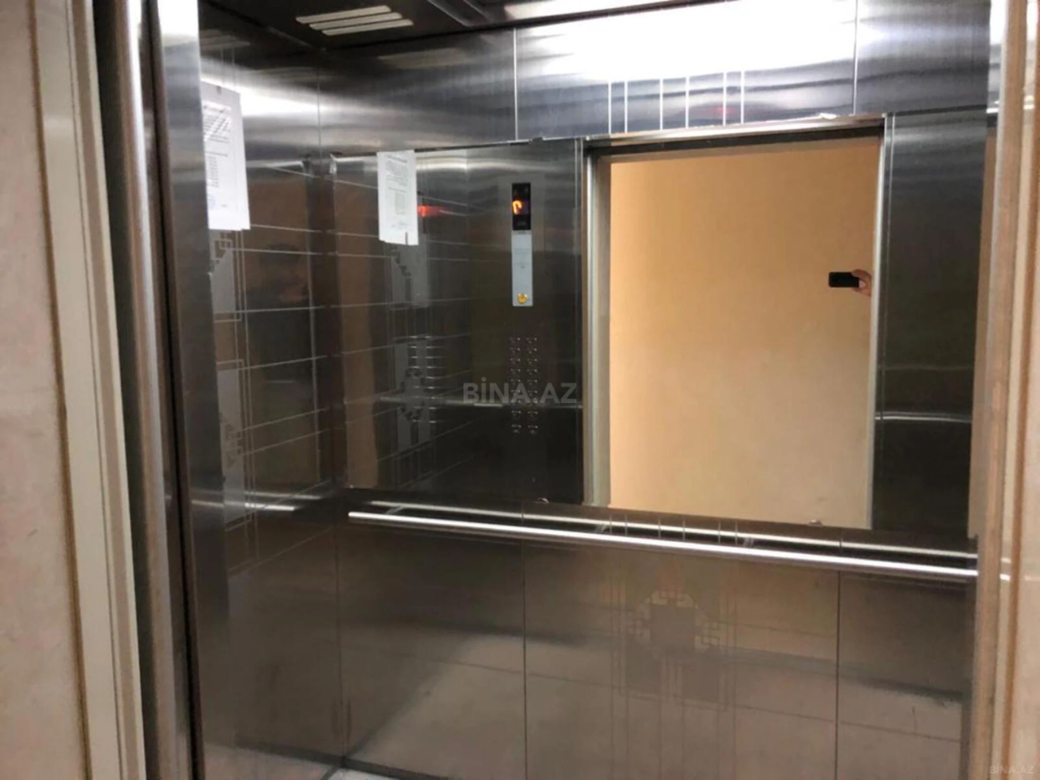 Kirayə verilir 3 otaqlı mənzil 120 m²