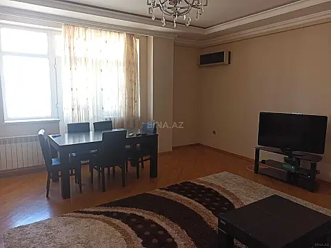 Kirayə verilir 3 otaqlı mənzil 120 m²