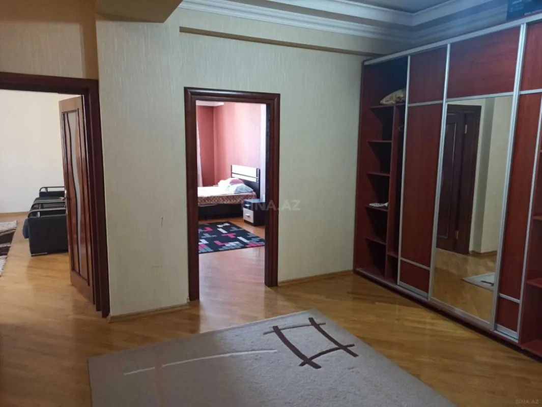 Kirayə verilir 3 otaqlı mənzil 120 m²
