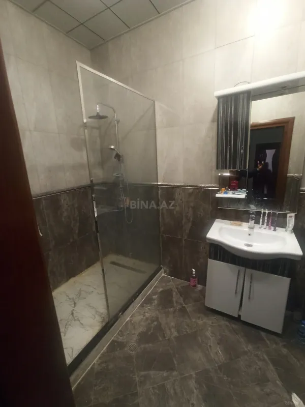 Kirayə verilir 3 otaqlı mənzil 120 m²