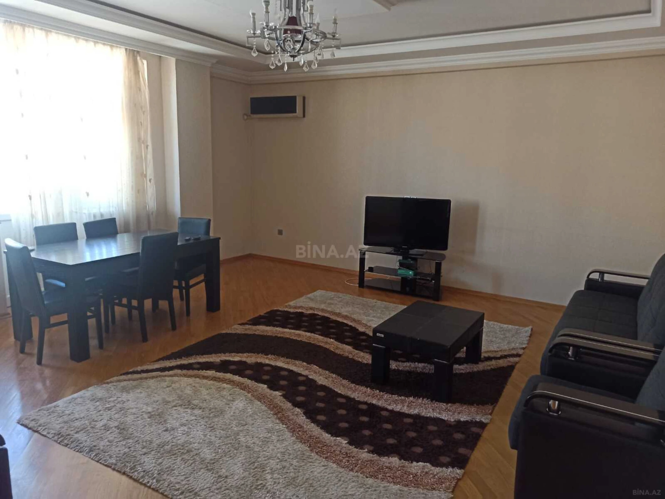 Kirayə verilir 3 otaqlı mənzil 120 m²