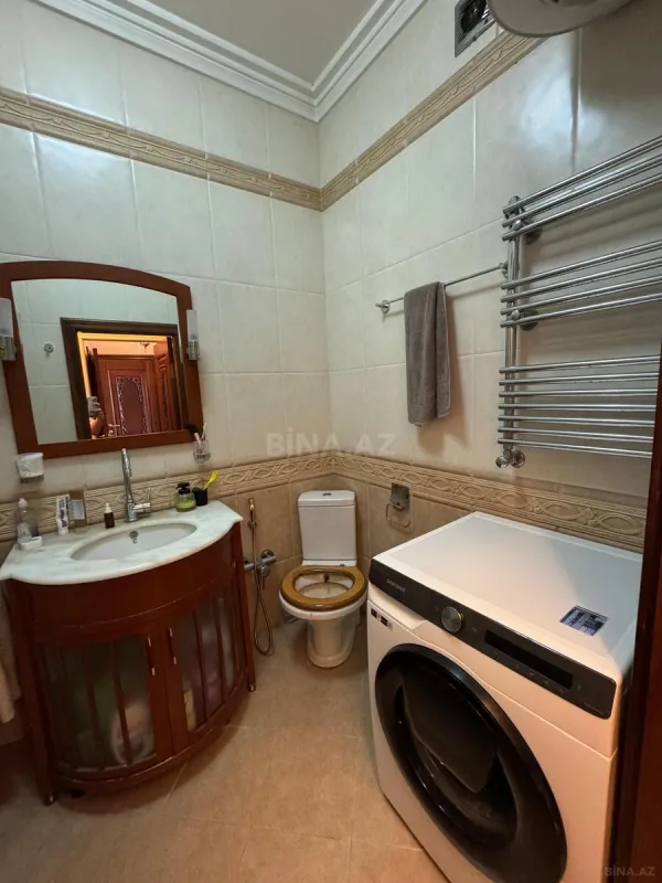 Satılır 7 otaqlı mənzil 130 m²